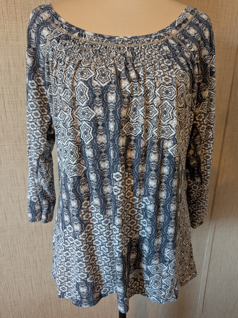 Liz Claiborne Navy and White Patterned Scoop-Neck Tunic